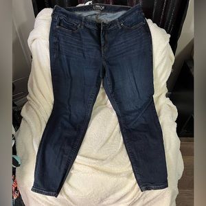 Torrid mid-rise skinny jeans
